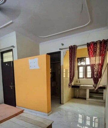 Bedroom in 1 BHK Builder Floor at Lalbagh – for Rent