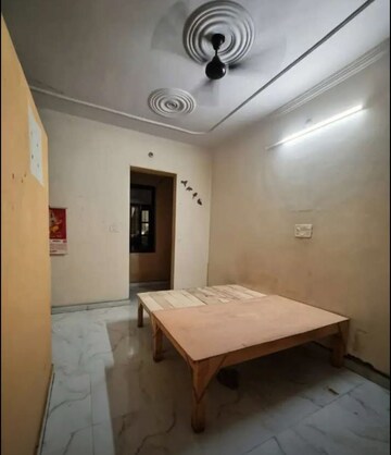 Bedroom in 1 BHK Builder Floor at Lalbagh – for Rent