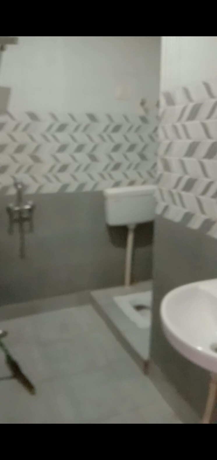 Bathroom, dwarka mor 2 Bedroom 540 Sq.Ft. Builder Floor In Dwarka Mor Delhi 9447439