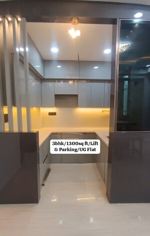 Team Area in 3 BHK Builder Floor at Vasundhara Sector 3 – for Sale