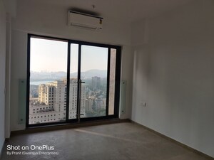 Room in 2 BHK Apartment at Kanakia Silicon Valley, Powai – for Rent