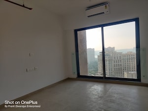 Room in 2 BHK Apartment at Kanakia Silicon Valley, Powai – for Rent