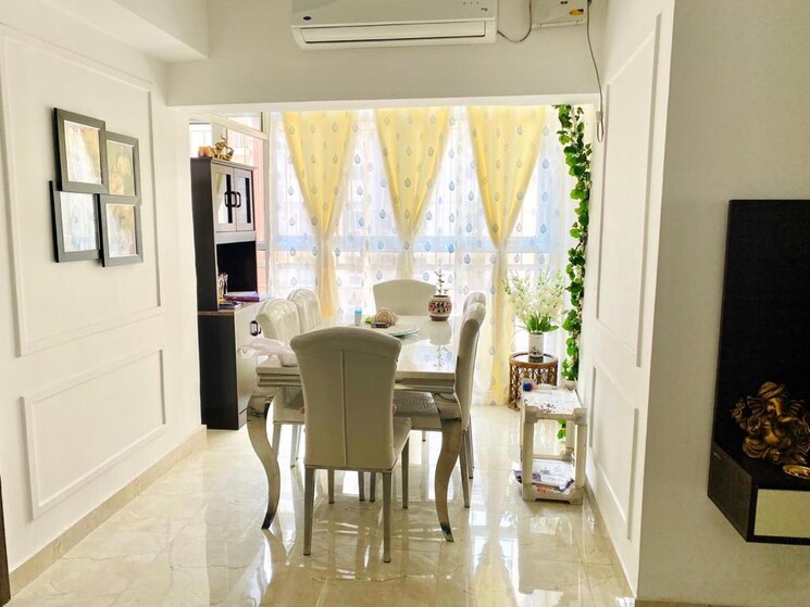 Team Area, paras-seasons 3.5 Bedroom 1595 Sq.Ft. Apartment In Sector 168 Noida 9447456