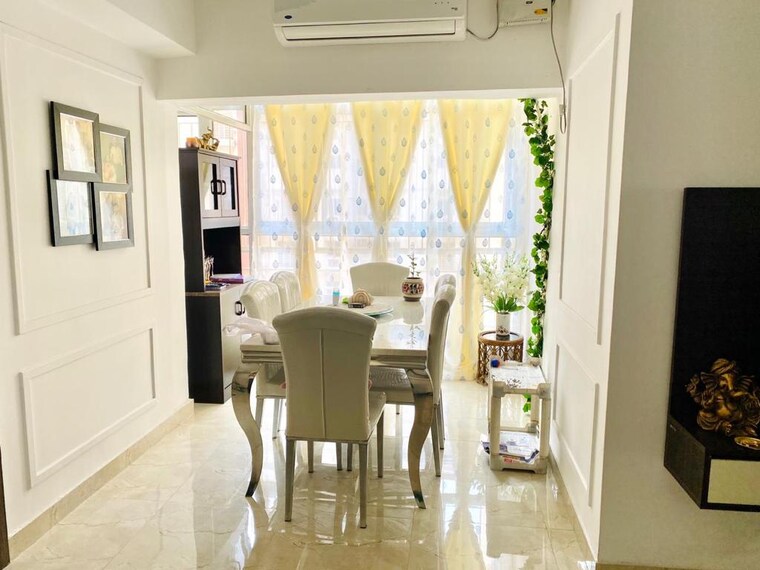 Team Area, paras-seasons 3.5 Bedroom 1595 Sq.Ft. Apartment In Sector 168 Noida 9447456