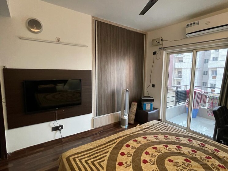 Bedroom, paras-seasons 3.5 Bedroom 1595 Sq.Ft. Apartment In Sector 168 Noida 9447456