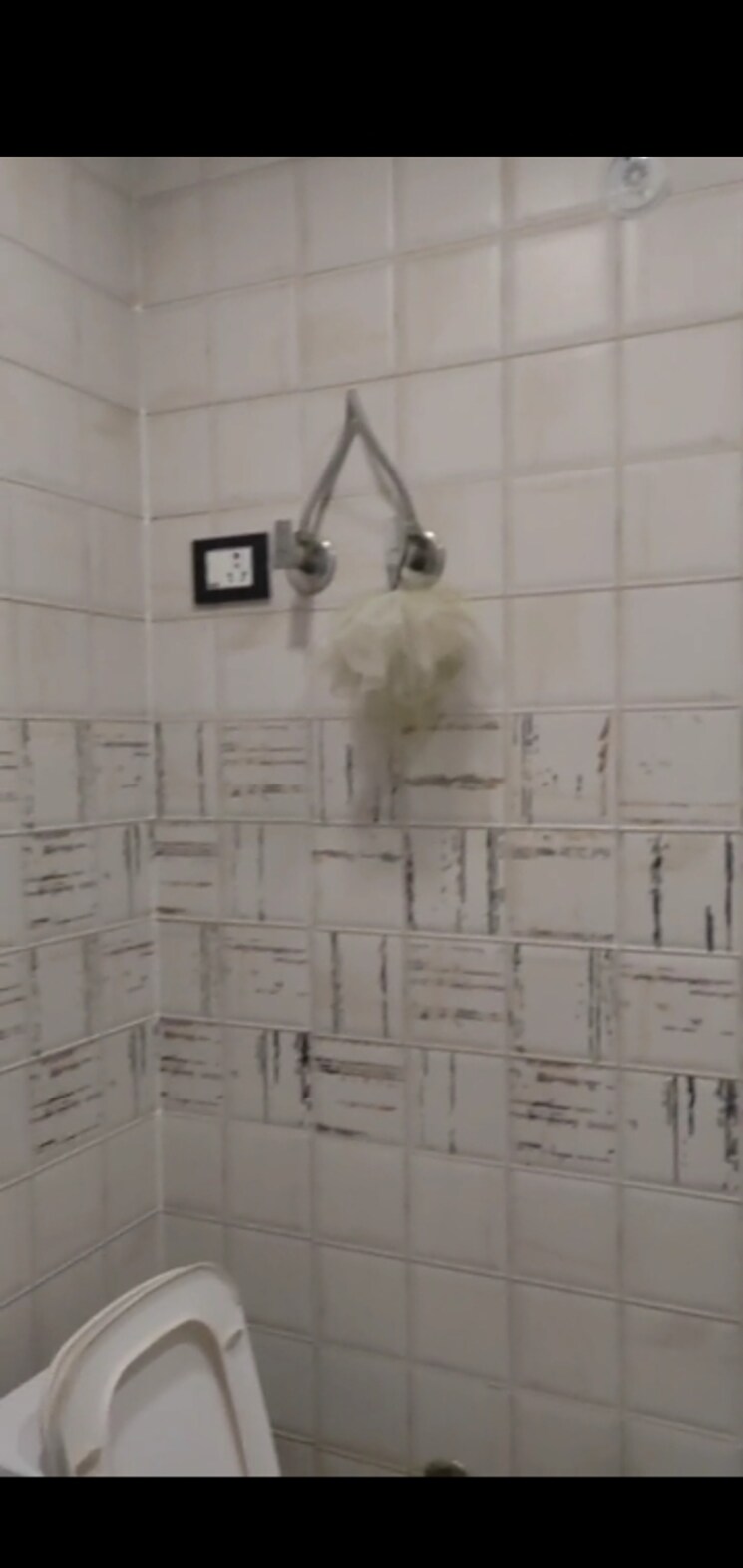 Bathroom, dwarka mor 2 Bedroom 450 Sq.Ft. Builder Floor In Dwarka Mor Delhi 9447467