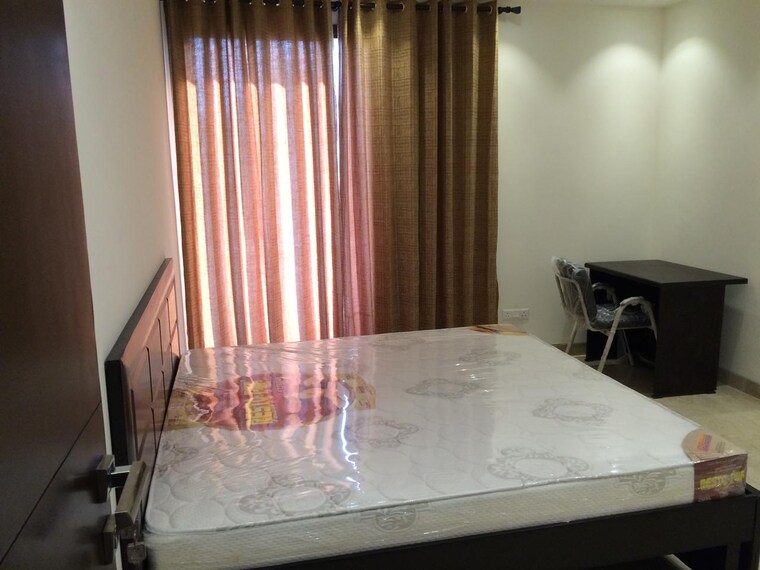 Bedroom, navjeevan vihar 3 Bedroom 2250 Sq.Ft. Apartment In Navjeevan Vihar Delhi 9447472
