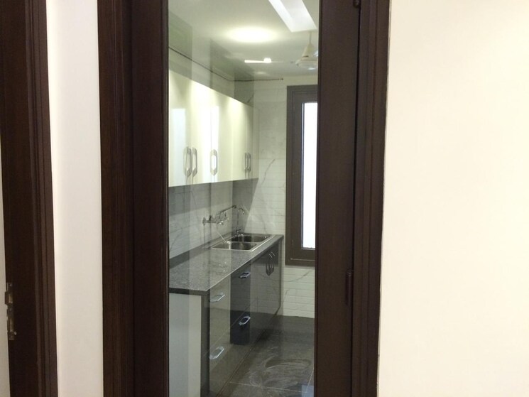 Kitchen, navjeevan vihar 3 Bedroom 2250 Sq.Ft. Apartment In Navjeevan Vihar Delhi 9447472