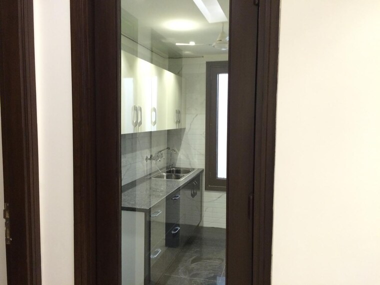 Kitchen, navjeevan vihar 3 Bedroom 2250 Sq.Ft. Apartment In Navjeevan Vihar Delhi 9447472