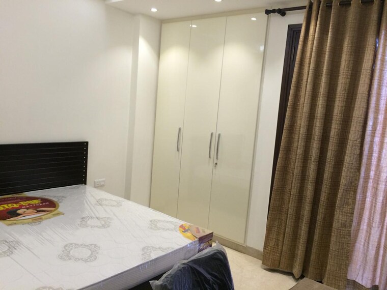 Bedroom, navjeevan vihar 3 Bedroom 2250 Sq.Ft. Apartment In Navjeevan Vihar Delhi 9447472