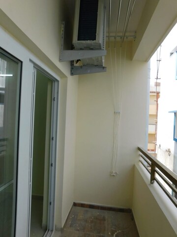 Building Lobby in 2 BHK Builder Floor at Kondapur – for Rent