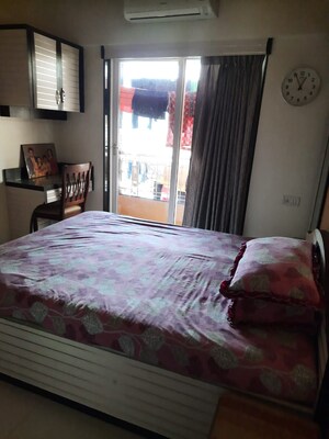 Bedroom in 5 BHK Apartment at Palm Paradise, Sanpada – for Sale