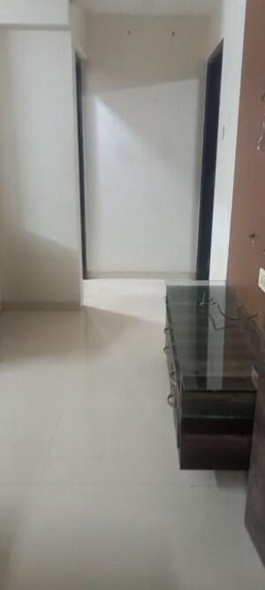 Room in 2 BHK Apartment at Dadar West – for Rent