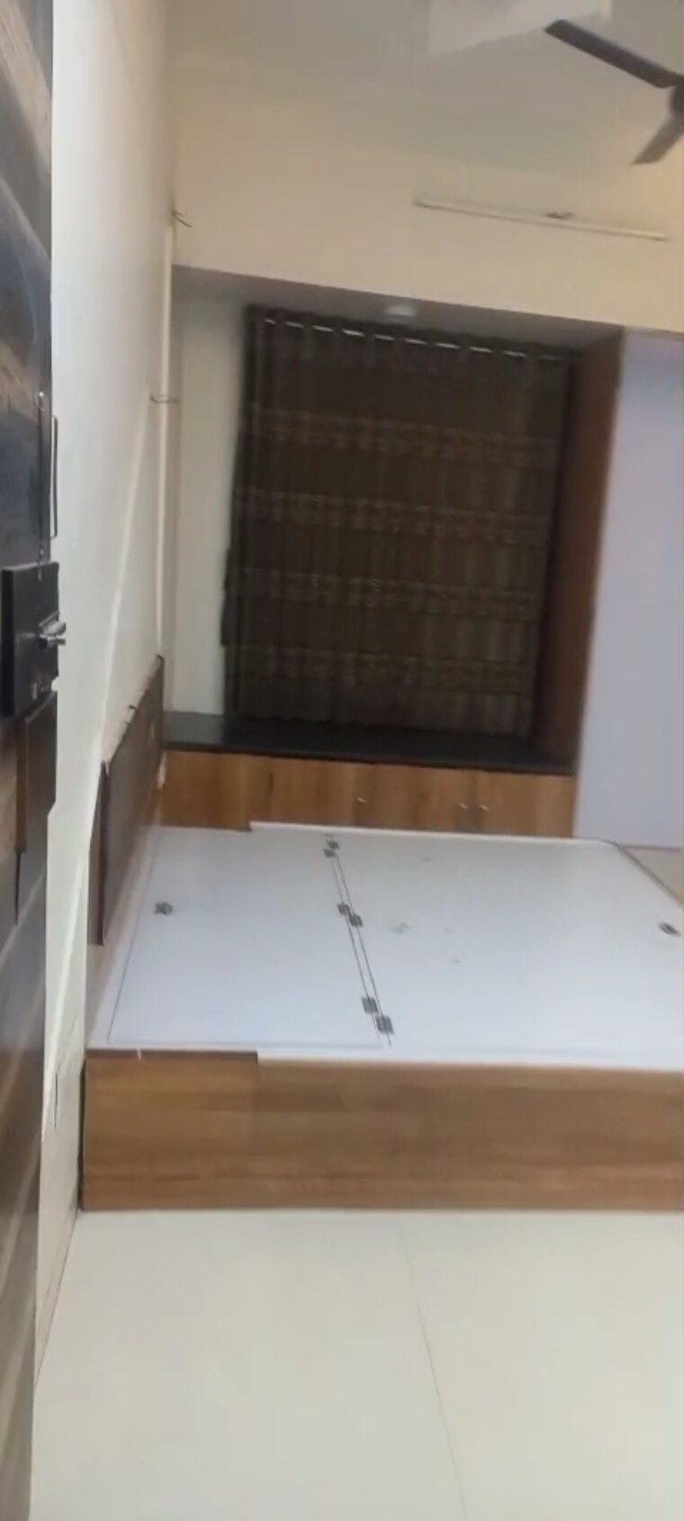 undefined, dadar west 2 Bedroom 700 Sq.Ft. Apartment In Dadar West Mumbai 9447506