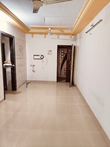 Room in 1 BHK Apartment at Om Sai Cherry Residency, Nalasopara West – for Rent