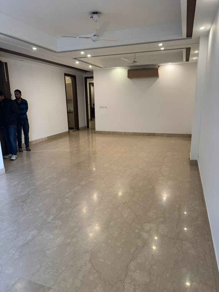 Room, nehru enclave 3 Bedroom 1800 Sq.Ft. Apartment In Nehru Enclave Delhi 9447508