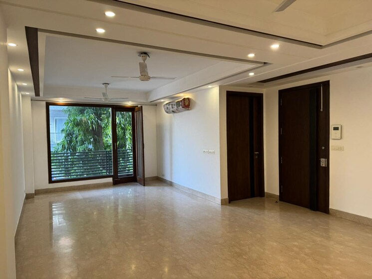 Room, nehru enclave 3 Bedroom 1800 Sq.Ft. Apartment In Nehru Enclave Delhi 9447508