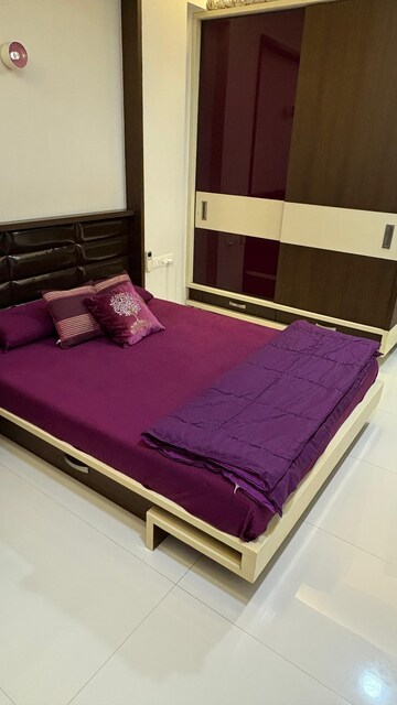 Bedroom in 3 BHK Apartment at Ambli Road – for Rent