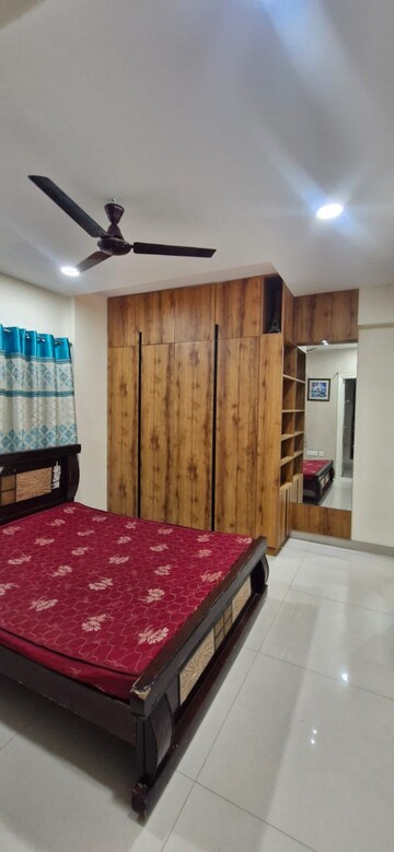 Bedroom in 3 BHK Builder Floor at Kondapur – for Rent