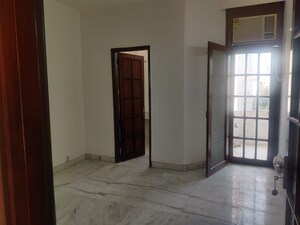 Room in 3 BHK Builder Floor at New Friends Colony – for Rent