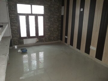 Room in  Office Space at Gomti Nagar – for Rent