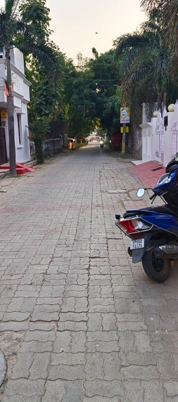  Plot – Exterior View View at Jankipuram Extension - for Sale