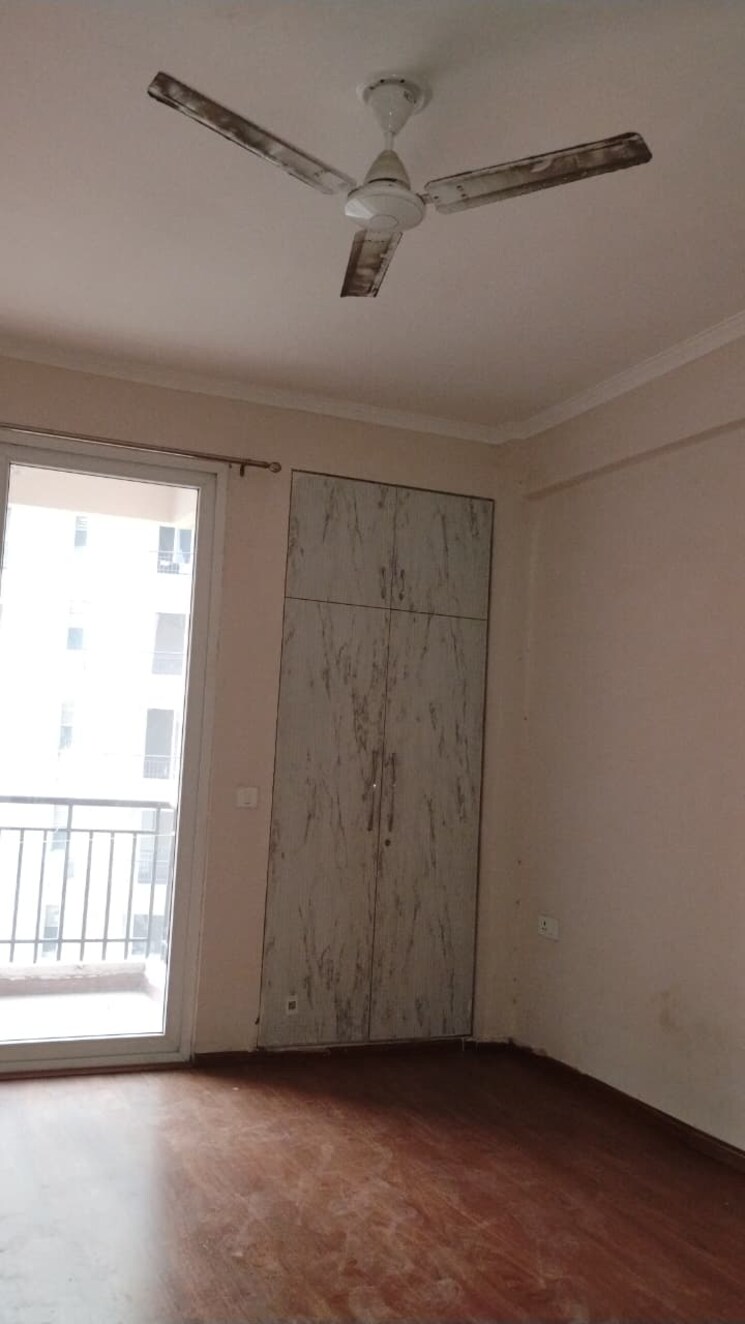 undefined, gaur-city-2-14th-avenue 2 Bedroom 1040 Sq.Ft. Apartment In Sector 16c Greater Noida Greater Noida 9447571