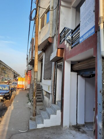 Shop For Rent in Chinhat