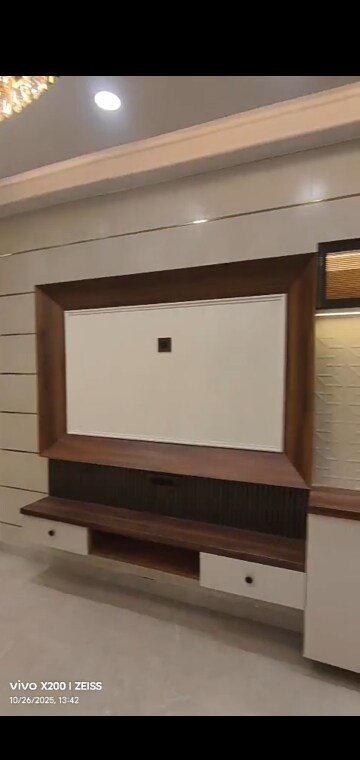 Room in 3 BHK Builder Floor at Mahavir Enclave – for Sale