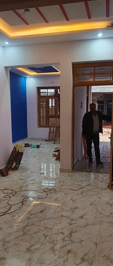 Parking in 2 BHK Independent House at Jankipuram Extension – for Sale