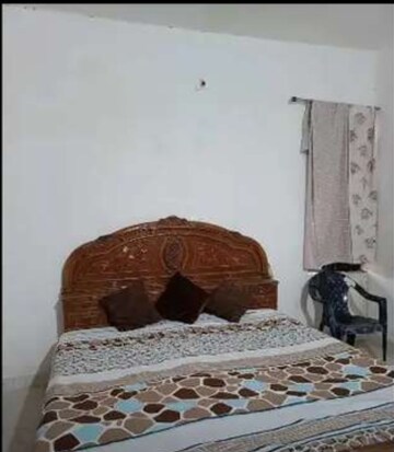 Bedroom in 1 BHK Builder Floor at Sector 18 – for Rent