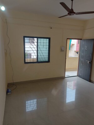Room in 1 BHK Apartment at Kumar Palaash A, Wadgaon Sheri – for Rent