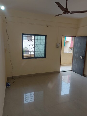 Room in 1 BHK Apartment at Kumar Palaash A, Wadgaon Sheri – for Rent