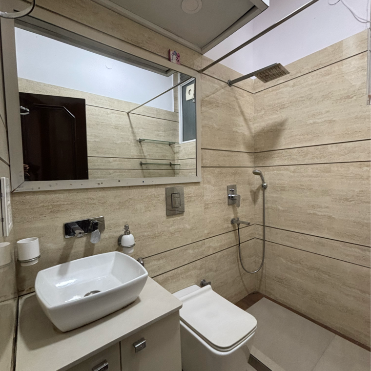 Bathroom, malviya nagar 2 Bedroom 900 Sq.Ft. Builder Floor In Malviya Nagar Delhi 9447618