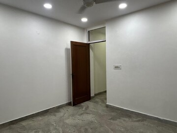 Room in 2 BHK Builder Floor at Malviya Nagar – for Rent