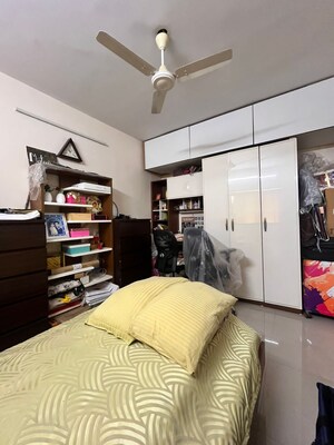 Parking in 2 BHK Apartment at Andheri West – for Sale