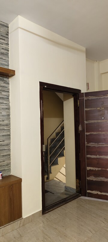 Staircase in 2 BHK Apartment at Halasuru – for Rent