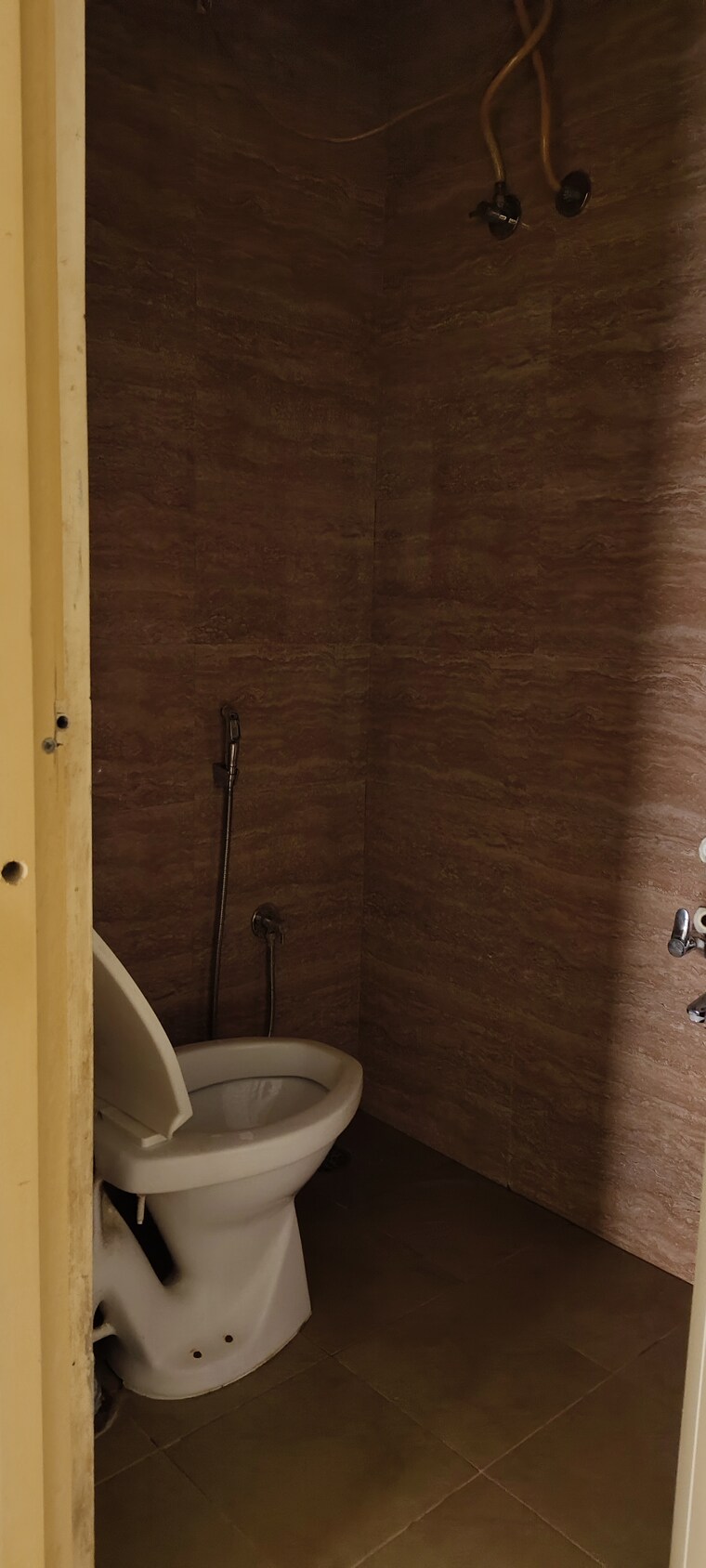 Bathroom, halasuru 2 Bedroom 900 Sq.Ft. Apartment In Halasuru Bangalore 9447701