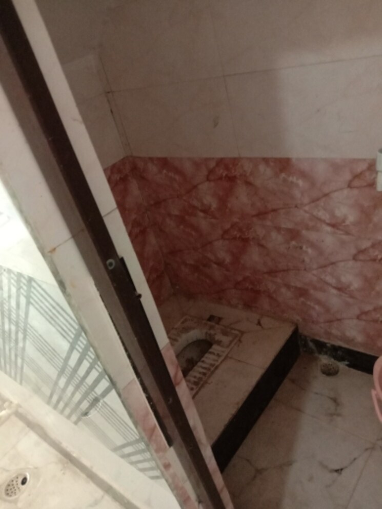 undefined, dwarka mor 1 Bedroom 270 Sq.Ft. Independent House In Dwarka Mor Delhi 9447738