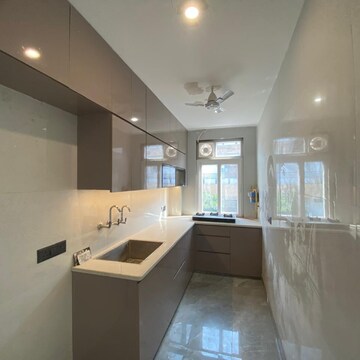 Kitchen in 1.5 BHK Builder Floor at Malviya Nagar – for Rent