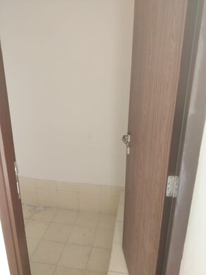 Bathroom in 3 BHK Apartment at Omkar Alta Monte, Malad East – for Sale