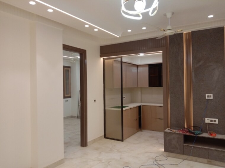 Room, mahavir enclave 3 Bedroom 900 Sq.Ft. Builder Floor In Mahavir Enclave Delhi 9447774