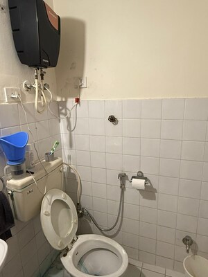 Bathroom in 2 BHK Apartment at Somerset Apartments, Mg Road – for Rent