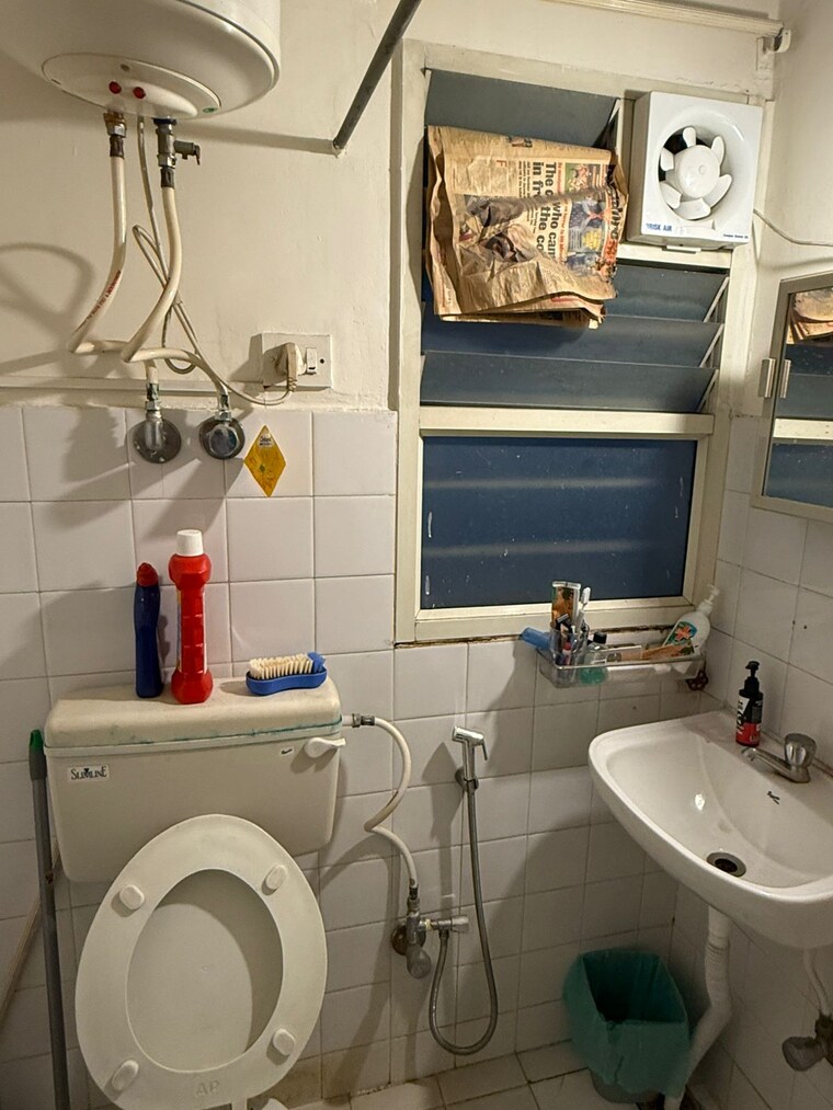 Master Bedroom, somerset-apartments 2 Bedroom 945 Sq.Ft. Apartment In Mg Road Bangalore 9447775