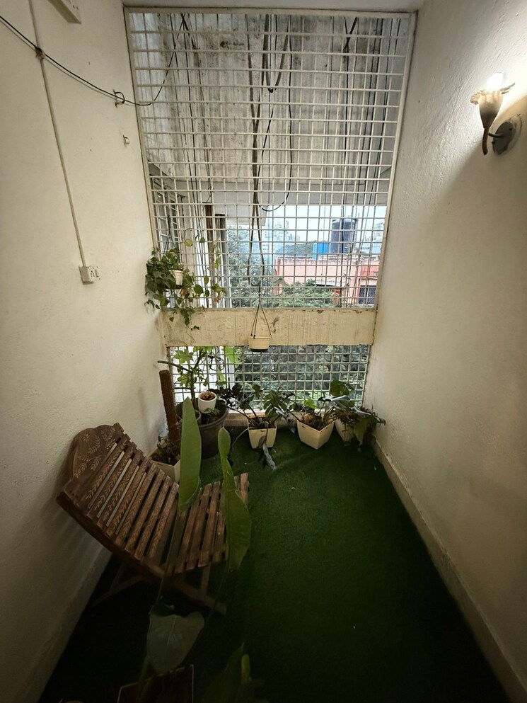 Balcony, somerset-apartments 2 Bedroom 945 Sq.Ft. Apartment In Mg Road Bangalore 9447775