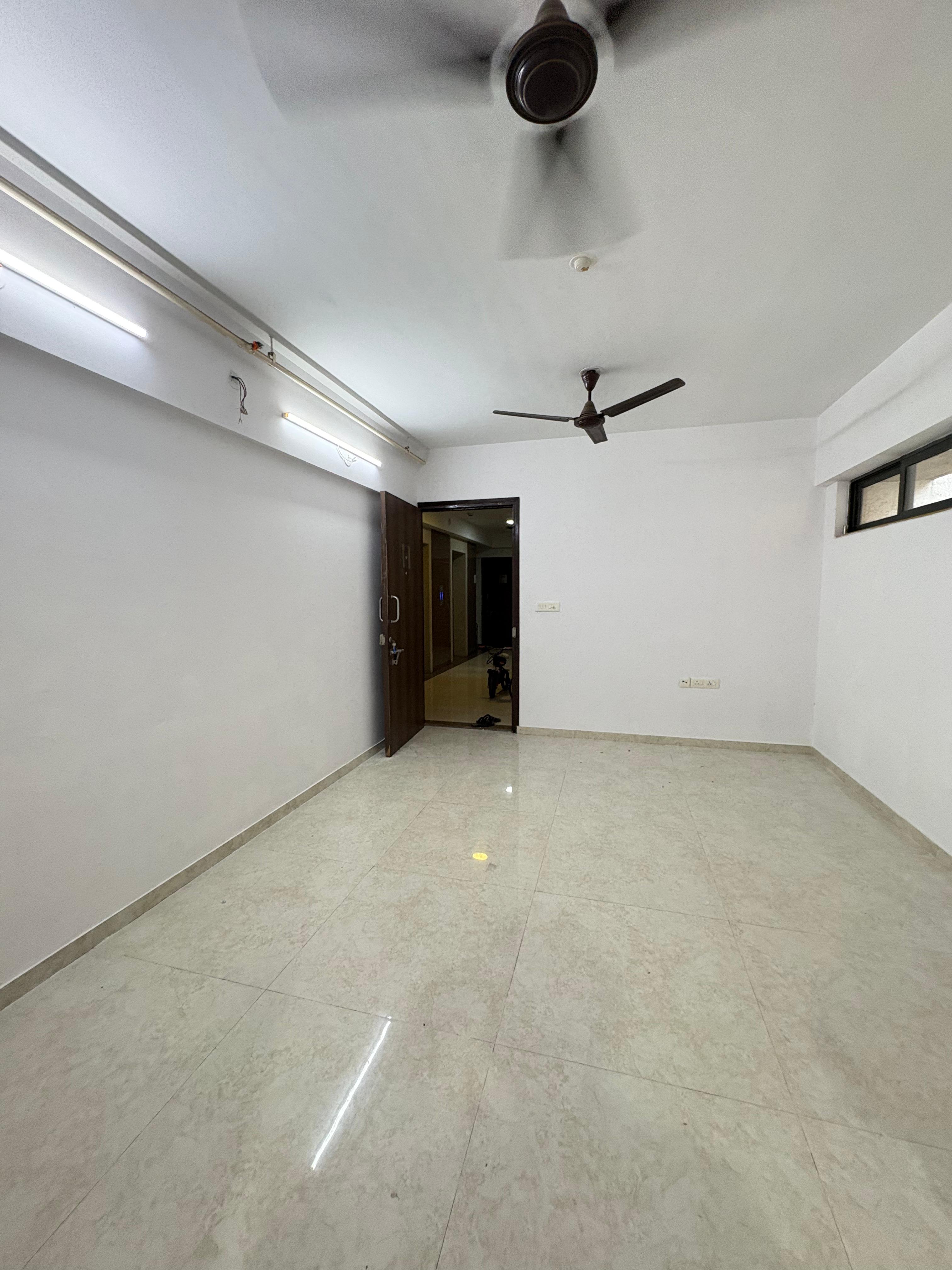 1 BHK + Pooja Room,Servant Room,Study Room Apartment For Sale in Lodha Lakeshore Greens