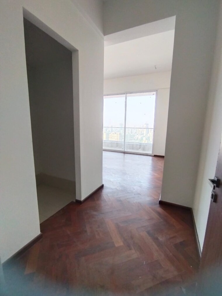 Room, omkar-alta-monte 5 Bedroom 5790 Sq.Ft. Apartment In Malad East Mumbai 9447808