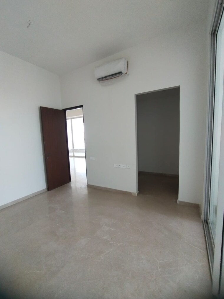 Room, omkar-alta-monte 5 Bedroom 5790 Sq.Ft. Apartment In Malad East Mumbai 9447808