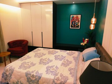 Bedroom in 5 BHK Apartment at Mihan – for Rent