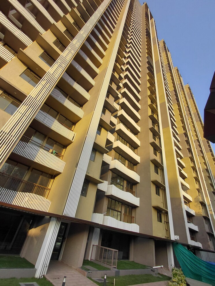 Exterior View, chandak-34-park-estate 1.5 Bedroom 510 Sq.Ft. Apartment In Goregaon West Mumbai 9447822